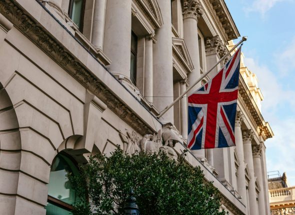 How to Legally Register a Business in the UK as a Migrant