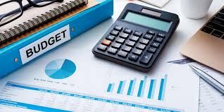 How to Set a Realistic Savings Target as a Migrant in the UK